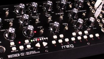 Moog mother 32